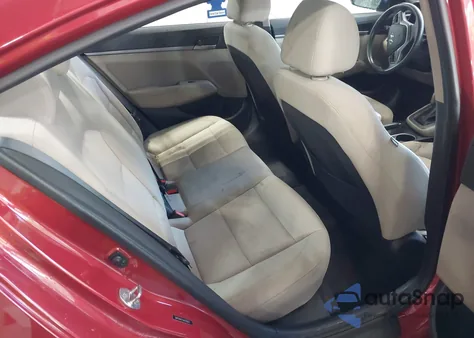 2018 Hyundai Elantra Value Edition из США, поврежденный, VIN 5NPD84LFXJH218923